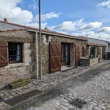 La Petite Grange 5 Km From The Sea Holiday home *