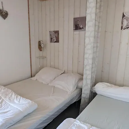 Vakantiehuis La Petite Grange 5 Km From The Sea *