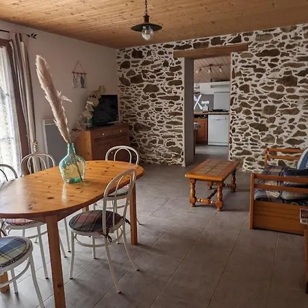 La Petite Grange 5 Km From The Sea